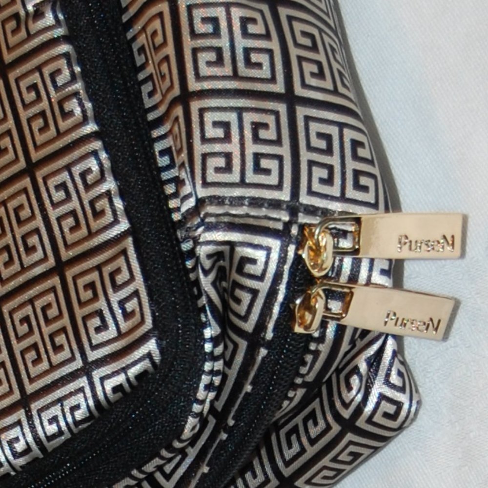 Purse N Make up /Jewelry Bag 4" x 5" x 4 1/2" Black & White - Picture 15 of 16